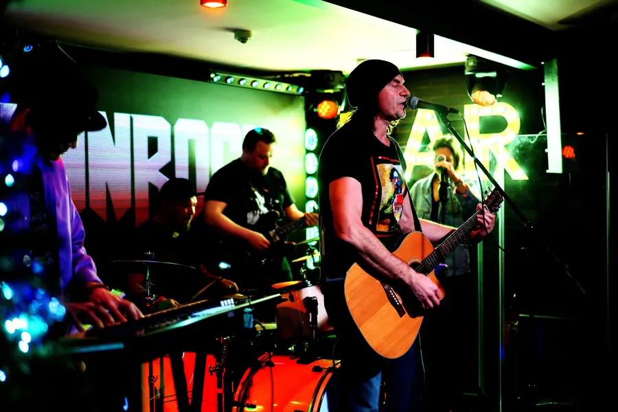 Концерт в BH PUB 25 декабря 2025